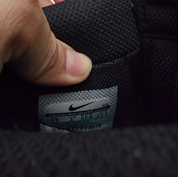 Pre-owned Nike Women's Dunk Sky Hi Embossed Sneaker, Black, 6.5 - Picture 13 of 17